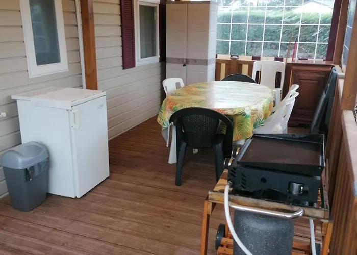 Mobil Confort 6 A 8 Personnes Aux Charmettes Camping Les Mathes